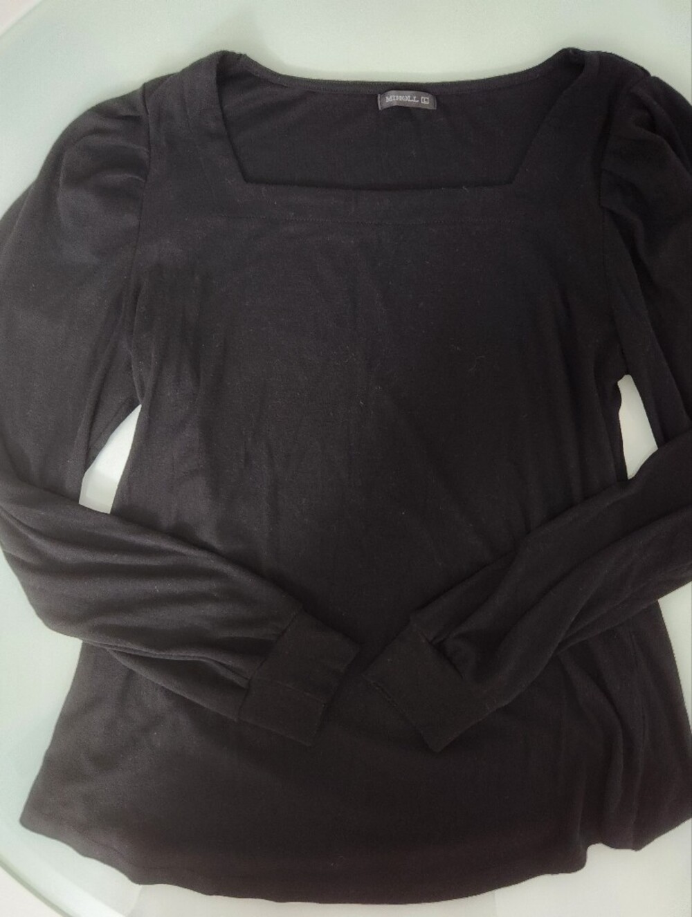 Black Long-Sleeve Square Neck Tee